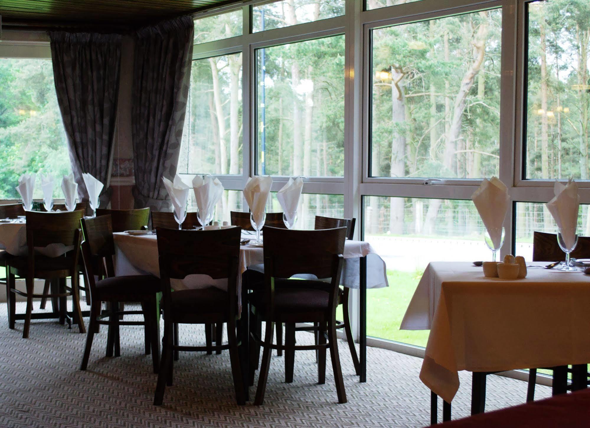 Highlander Hotel 'A Bespoke Hotel' Newtonmore Exterior foto